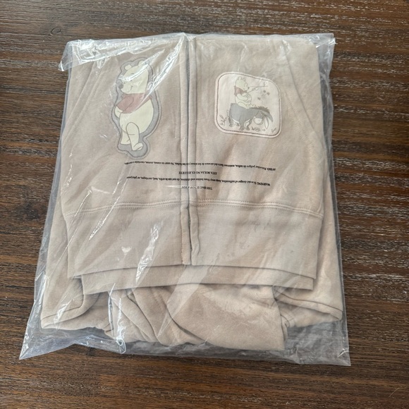 Winnie The Pooh Women's Character Full-Zip Hoodie size L - Picture 3 of 8